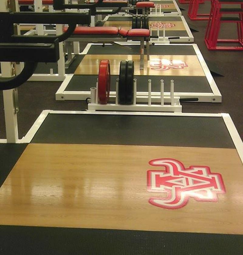 Built-in 3" 6'x8' Oak Center Platform